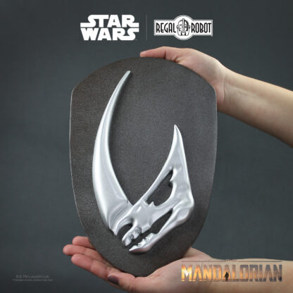 Din Djarin's signet - the Mudhorn as a new Star Wars decor piece for your home!
